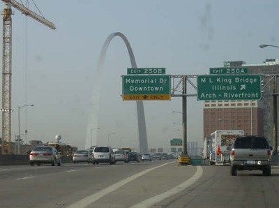 driving-in-st-louis
