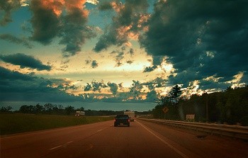 cars-driving-on-highway