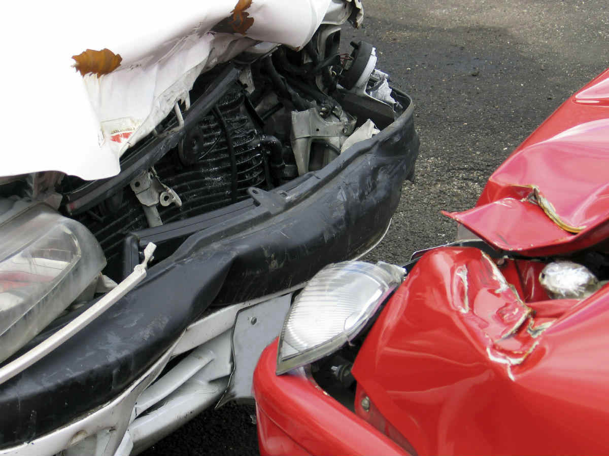 head on car accident