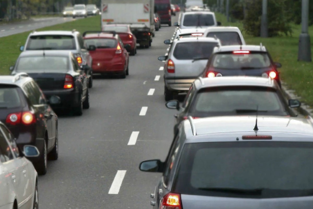 Is Tailgating Against the Law Missouri Rear End Collision Cause by Tailgating