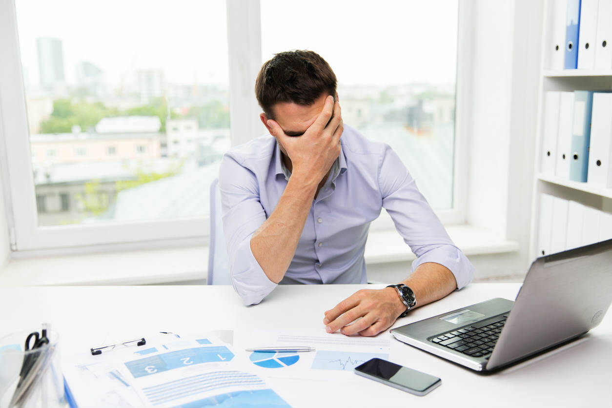 St Louis man stressed at work