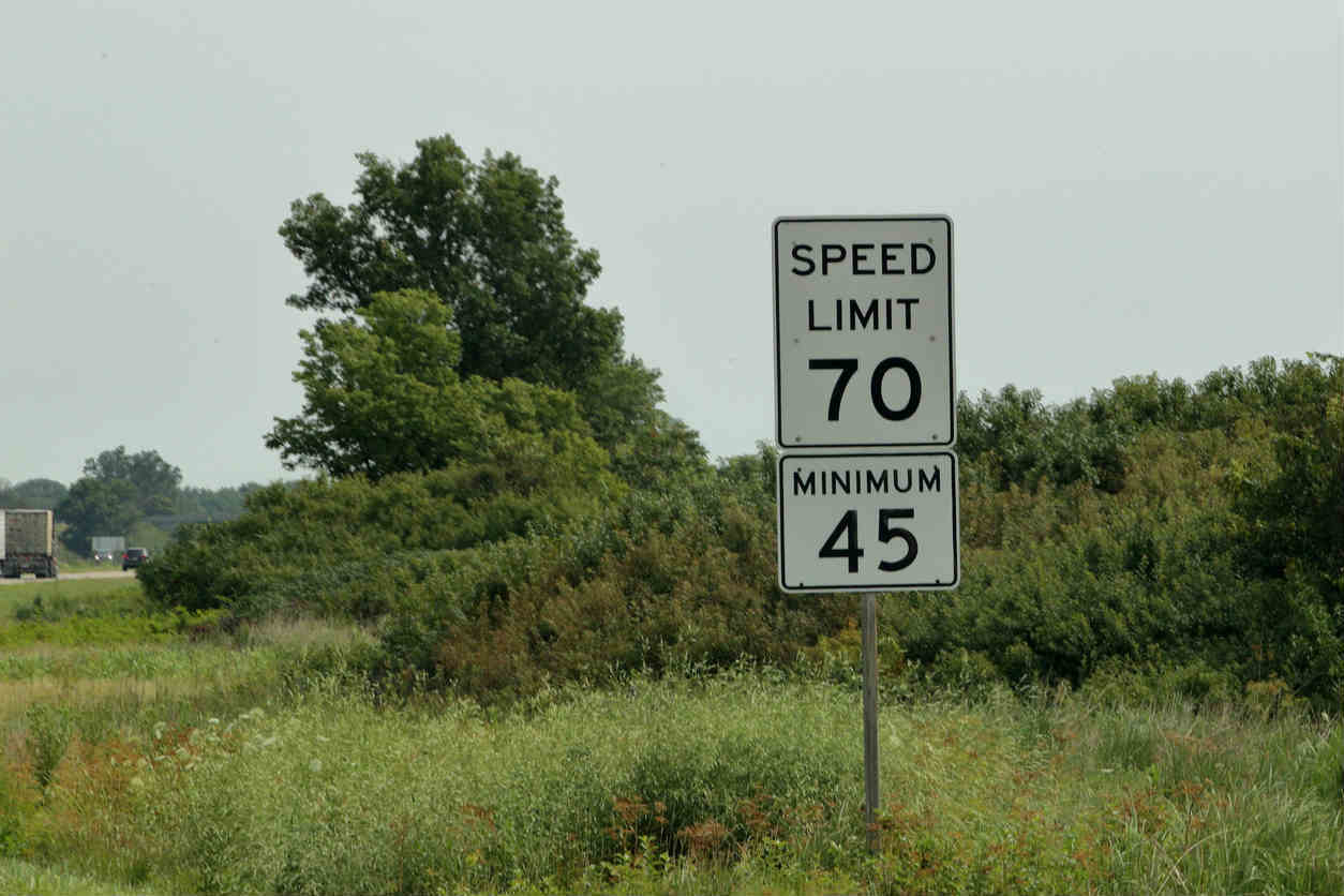 missouri speed limit sign