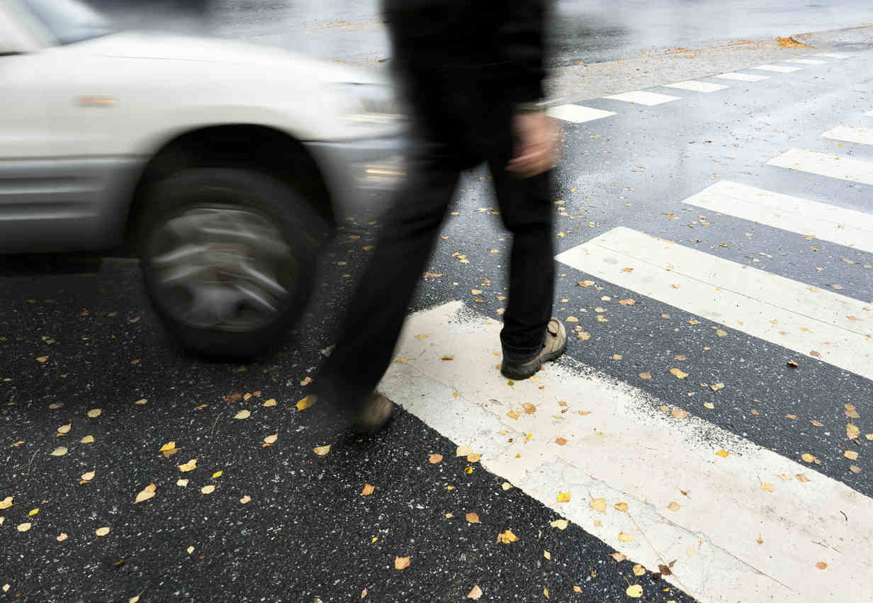 st louis pedestrian car accident