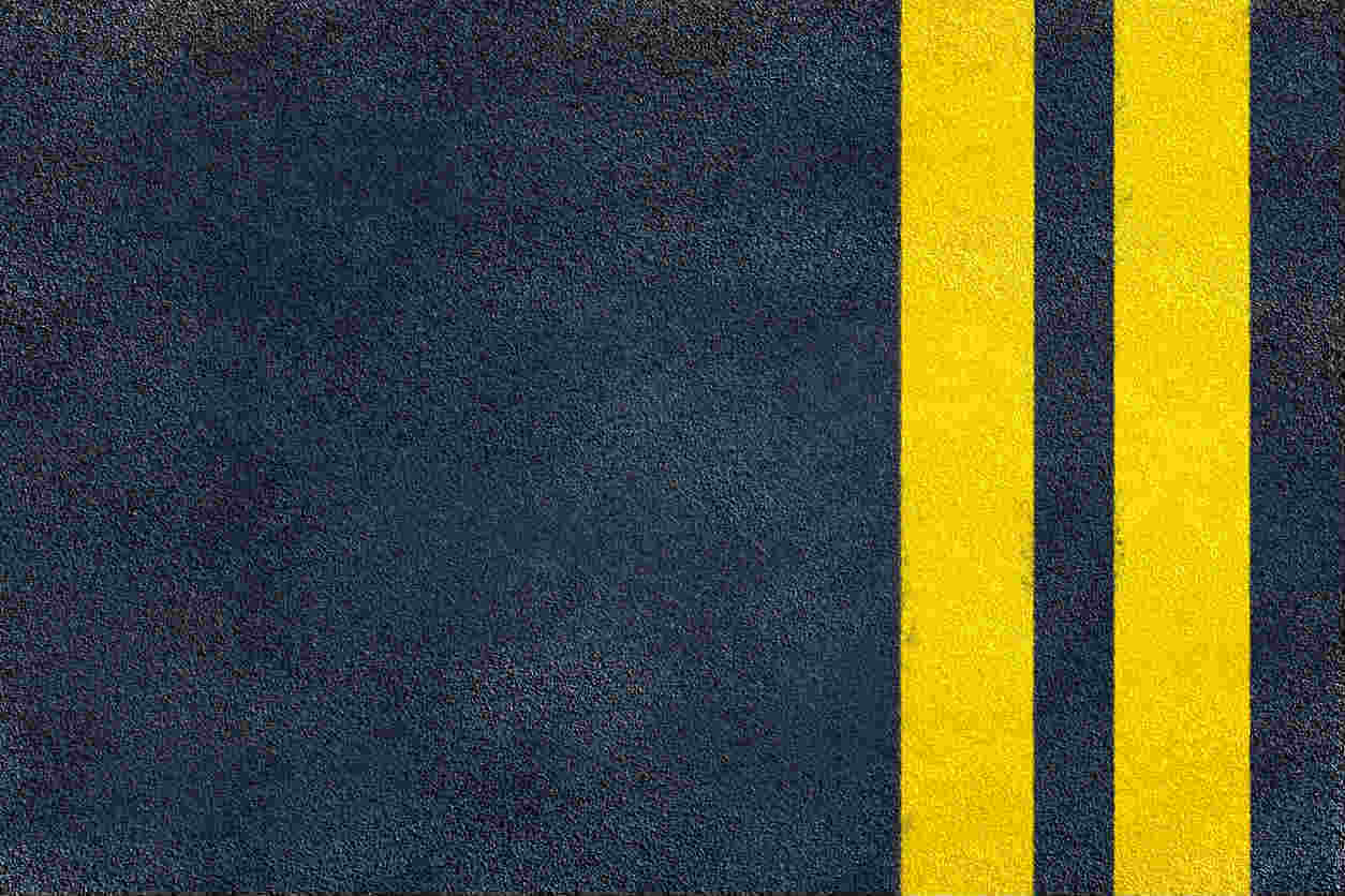double yellow line on highway