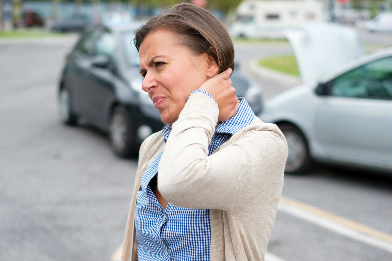 St. Louis woman with neck pain after car accident