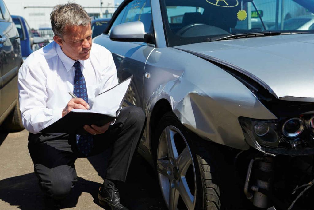 car accident insurance adjuster