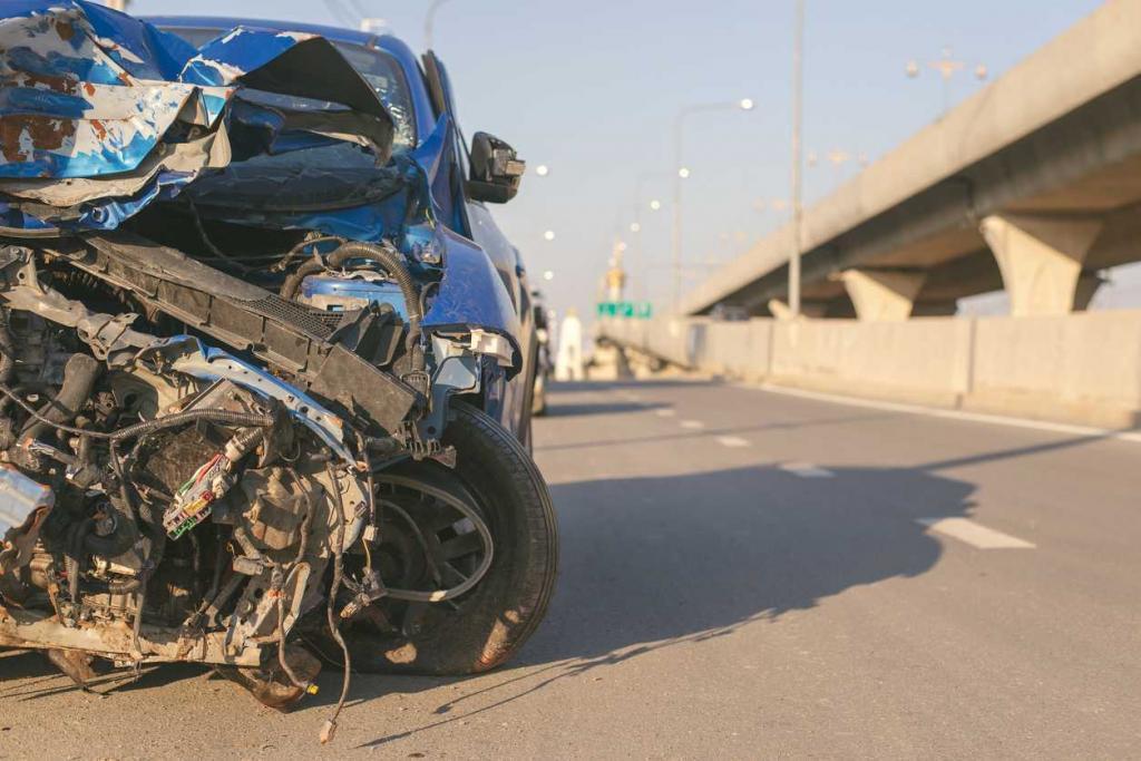 car damage in st. louis car accident