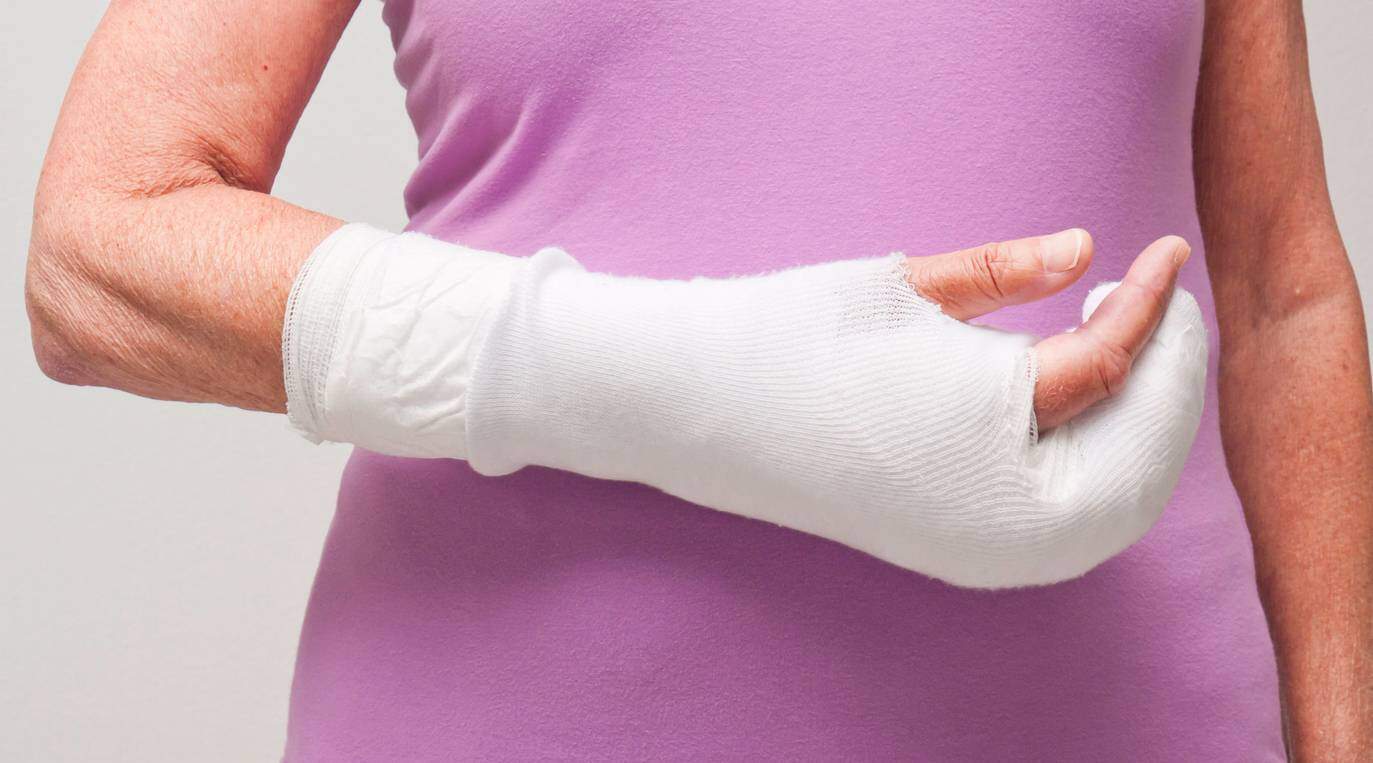 car accident vicitm with wrist injury