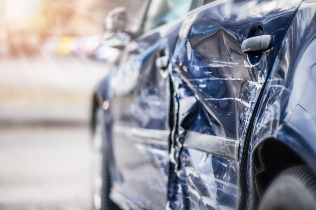 st. louis car accident damage