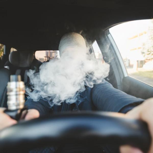 vaping while driving