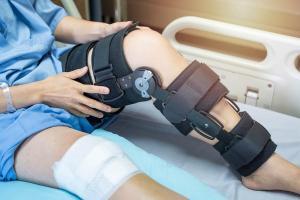 Knee Injury Car Accident Lawyer