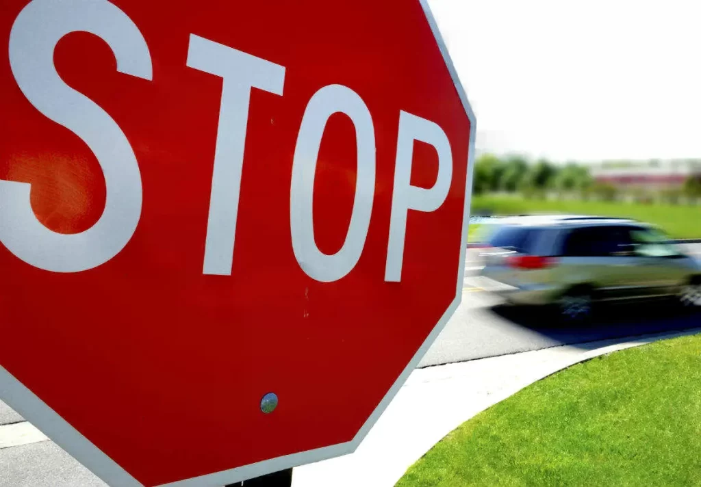 2 way stop sign intersection accident