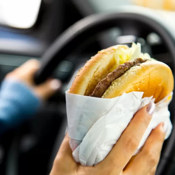 eating while driving