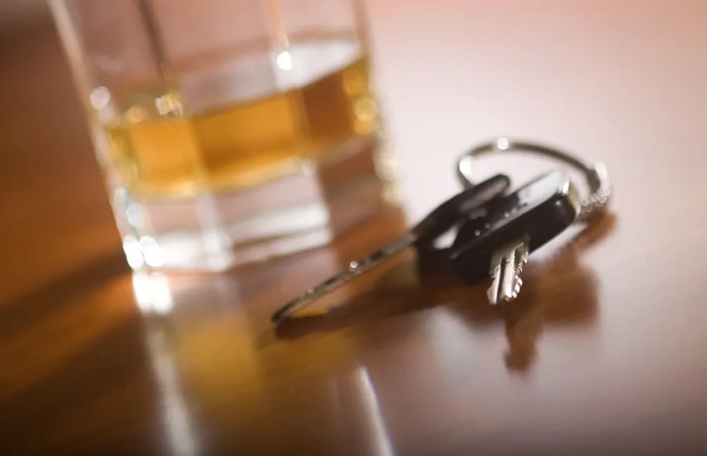 how does alcohol affect driving