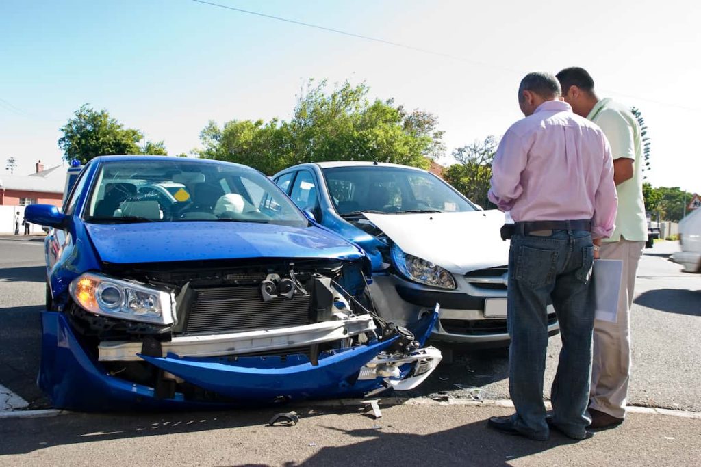 car crash in chesterfield mo