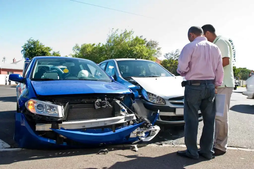 car crash in chesterfield mo