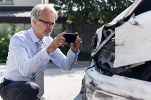 How-to-Deal-with-Insurance-Adjusters-After-Car-Accident