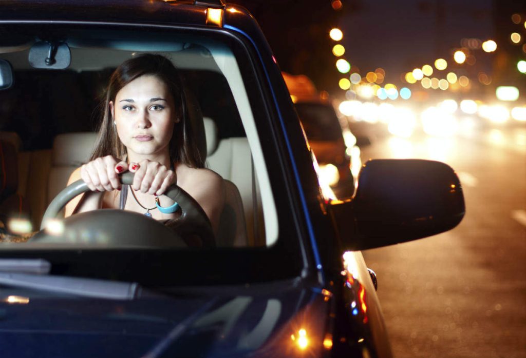 the-impact-of-early-nightfall-on-driving-avoiding-evening-car-accidents-in-st-louis