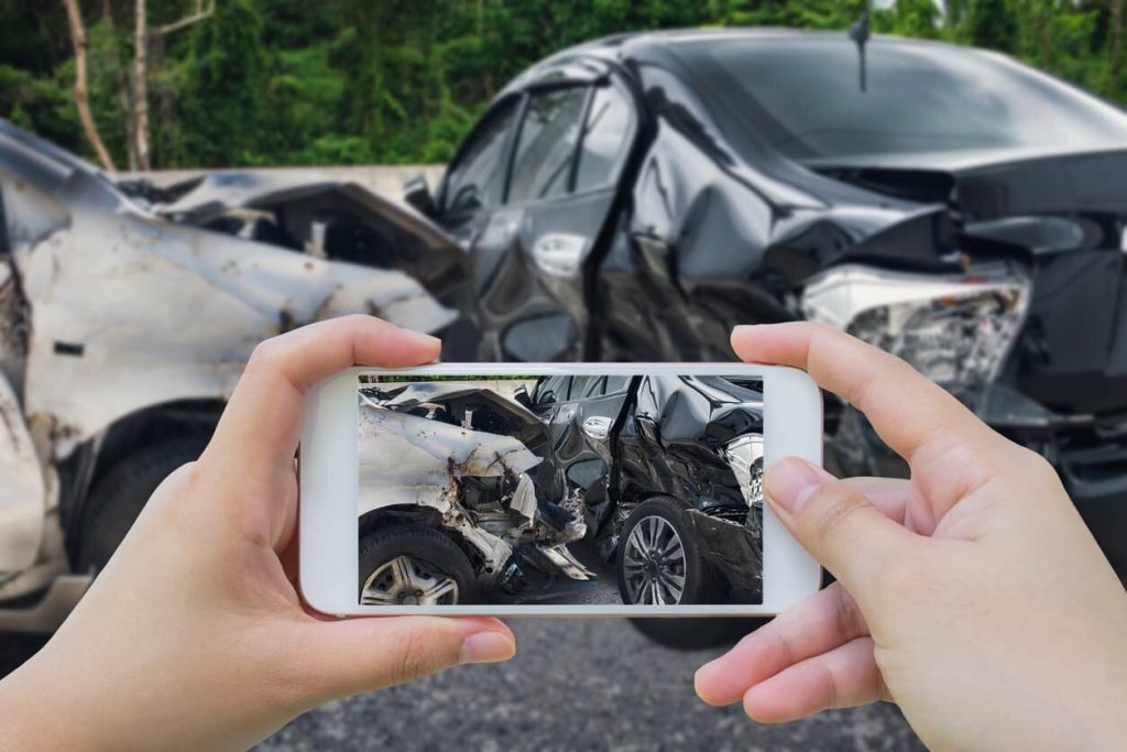 what-are-the-steps-for-filing-a-property-damage-claim-in-a-st-louis-car-accident
